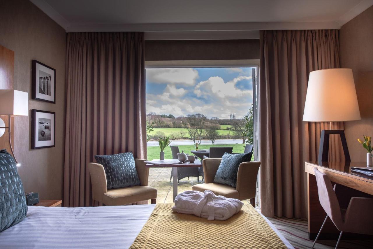 Lakeside Park Hotel & Spa Fishbourne Kültér fotó